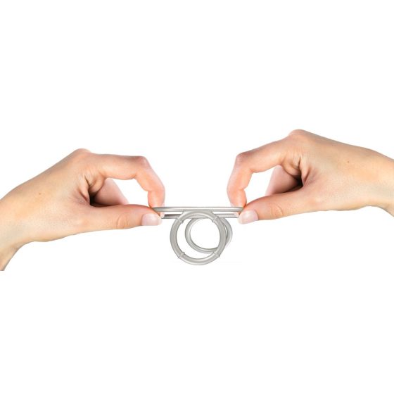 You2Toys - trojitý silikonový kroužek na penis a varlata s kovovým efektem (stříbrný)