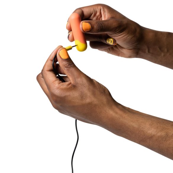 ROMP Riot - mini vibrační tyčinka (oranžová)