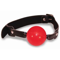   S&M - silikonová kulička do úst s koženkovým ramínkem (červená-černá)